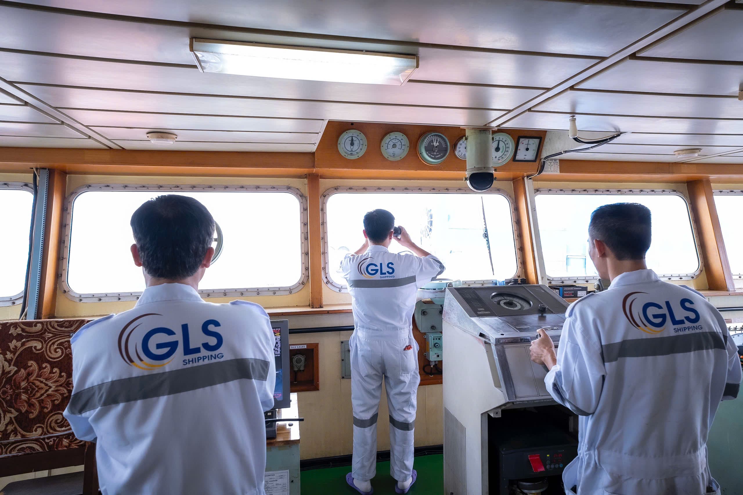 Field crew at the port