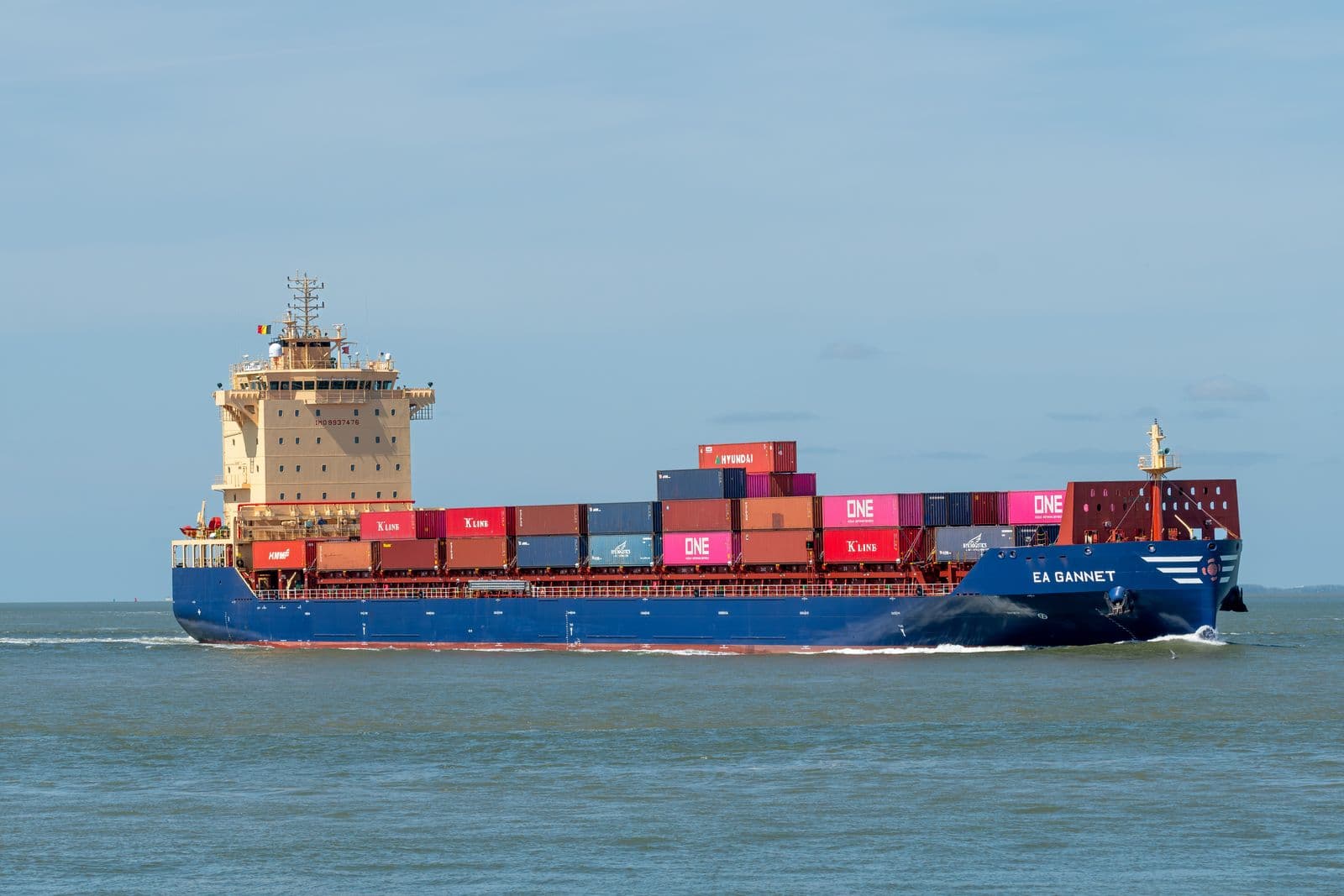 Container ship